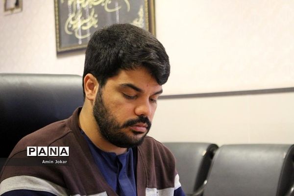 دیدار مشاور مدیرکل آموزش و پرورش فارس در امور بانوان با اعضا سازمان دانش‌آموزی فارس