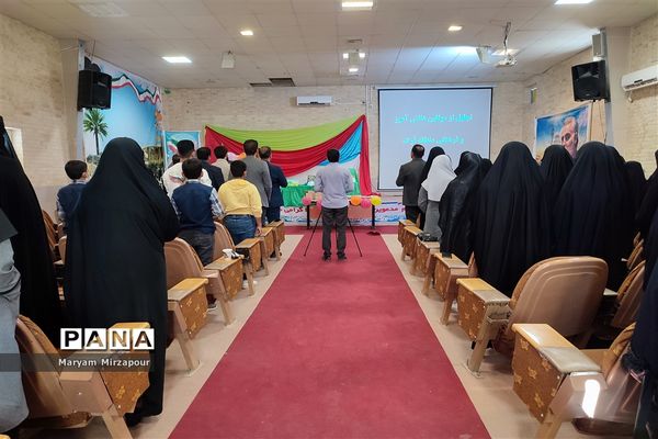 تجلیل از مولفین دانش‌آموز و فرهنگی منطقه فورگ