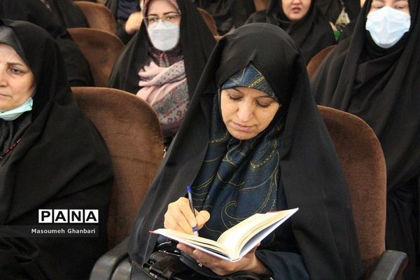 نشست مدیران  مدارس ناحیه یک و دو شهرری