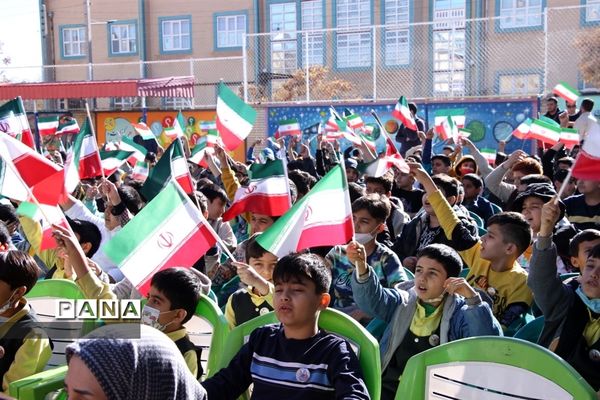 یادواره شهدا در دبستان سینا تربت‌جام