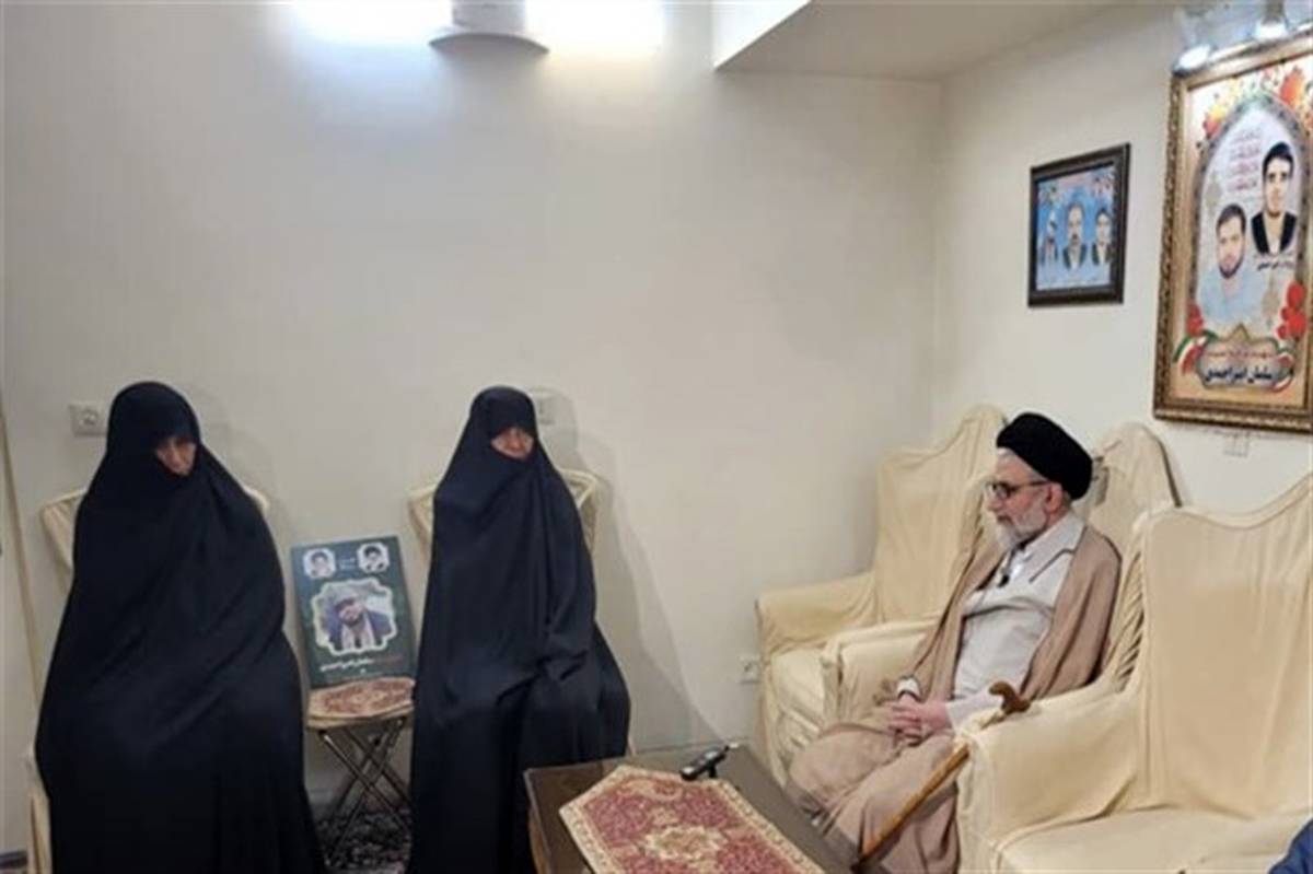 وزیر اطلاعات با خانواده شهید امیراحمدی دیدار کرد