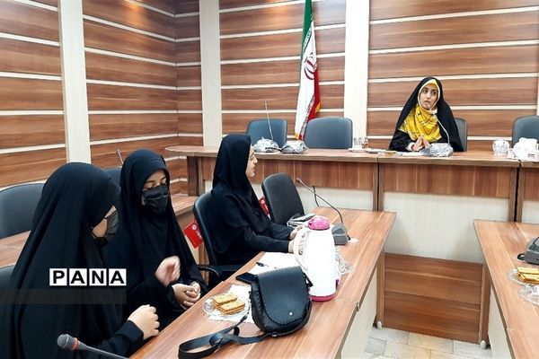 آموزش تولید محتوا در راستای اجرای طرح ۳۱۳ برای دختران خبرنگار