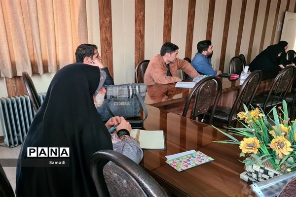 برگزاری دوره ضمن خدمت با عنوان اردو و بازدید در منطقه ۱۳