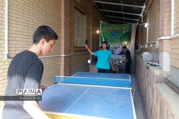 برگزاری مسابقات ورزشی ویژه هفته بسیج در مدرسه شهید بهشتی رودهن