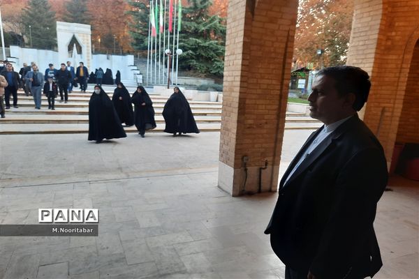 دعای ندبه در جوار مزار شهدای گمنام اردوگاه شهید‌باهنر