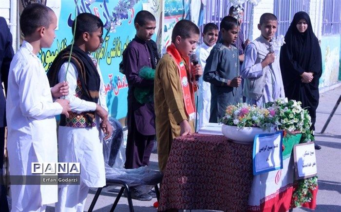 برگزاری مراسم یادبود شهدای دانش‌آموز فاطمیون  در شیراز