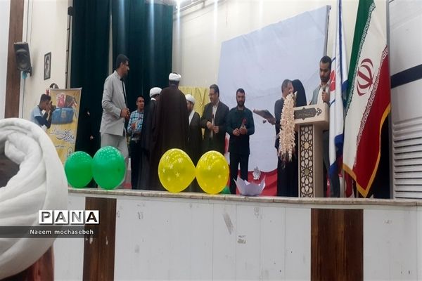 تقدیر از مربیان پرورشی مدارس شادگان