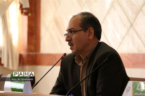 هم‌اندیشی مدیرعامل بنیاد فرهنگی رضوی با مشاوران جوان