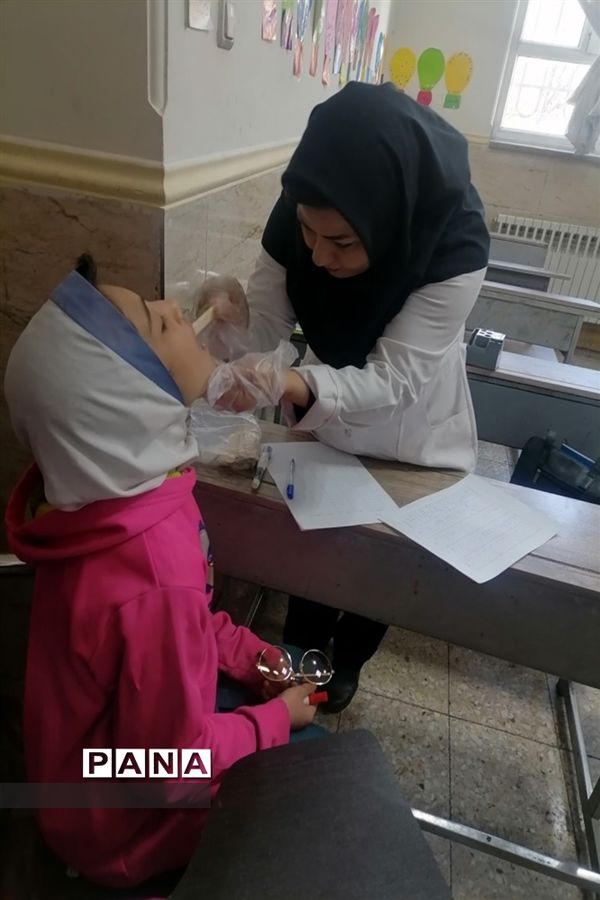 طرح جهادی پیشگامان سلامت در مدارس ناحیه هفت مشهد مقدس