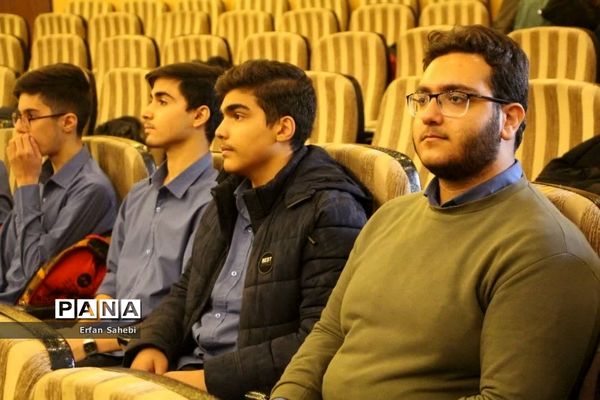 جشنواره فرهنگی هنری فردا در بخش هنرهای آوایی و سرود در سمنان -2