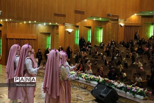 برگزاری جشن کودکانه در آستان مقدس حضرت عبدالعظیم حسنی(ع)