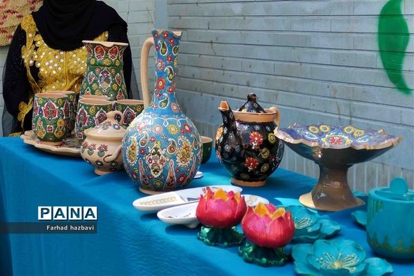 نمایشگاه محصولات فرهنگی و صنایع‌دستی در شهرستان کارون