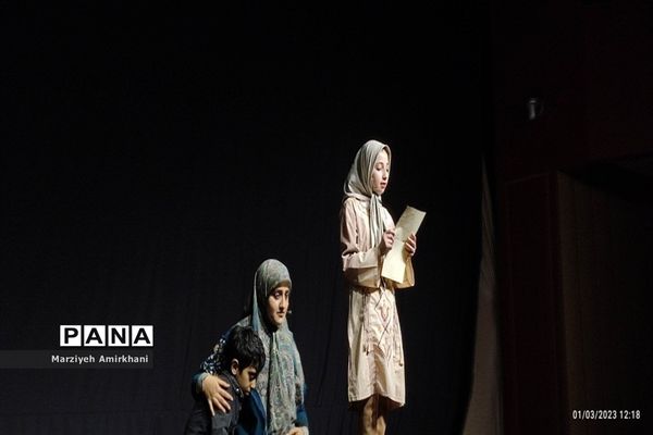 کنسرت نمایش دل آرام در فرهنگسرای شهرکرد