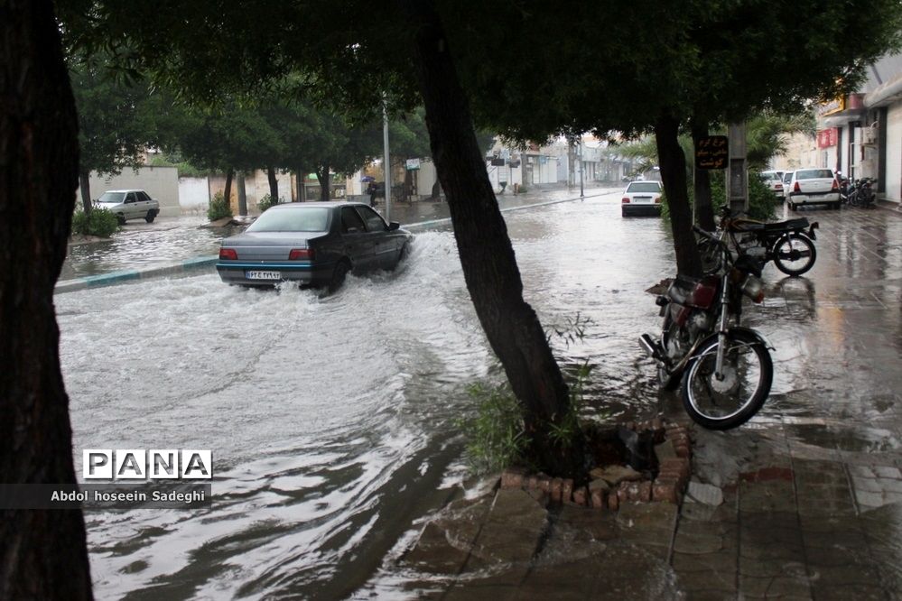 بارش باران و وزش باد شدید در برخی نقاط کشور