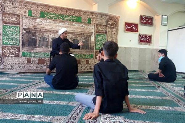 برگزاری جلسات جهاد تبیین در دبیرستان امام علی(ع) یک رودهن