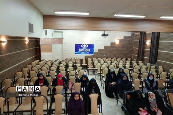 دوره آموزشی خبرنگار،دانش‌آموزان دختر پانا شهرستان اسلامشهر