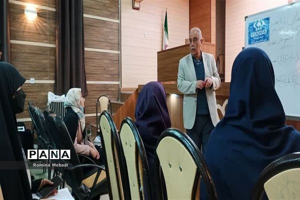 دوره آموزشی خبرنگار،دانش‌آموزان دختر پانا شهرستان اسلامشهر