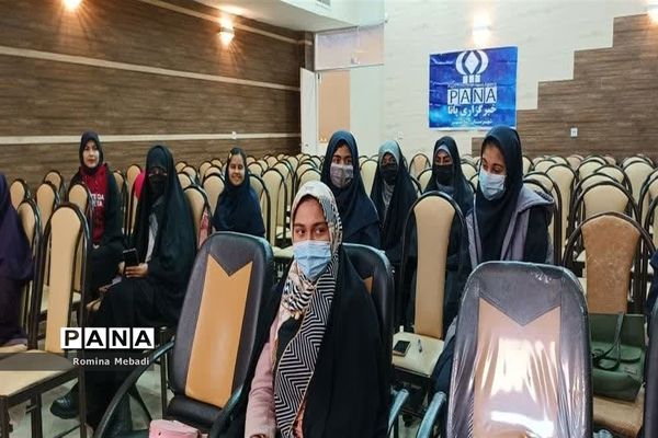 دوره آموزشی خبرنگار،دانش‌آموزان دختر پانا شهرستان اسلامشهر