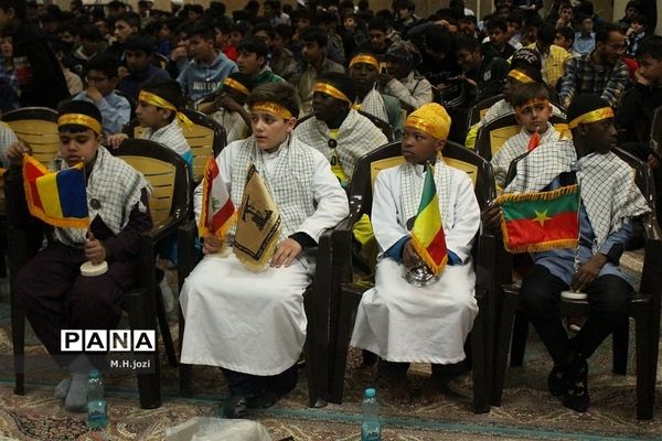 اجتماع بزرگ دانش‌آموزی « نسل ظهور» در مسجد مقدس جمکران