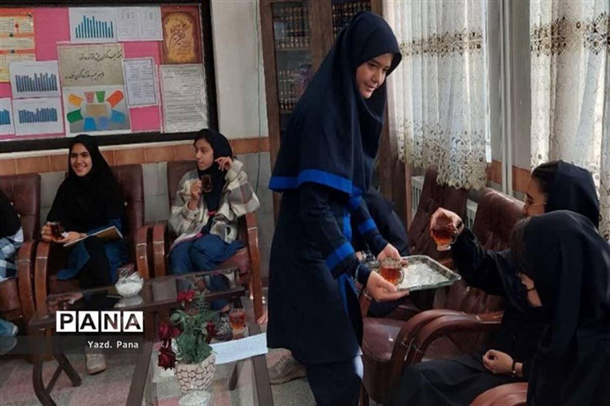اجرای طرح ایما در دبیرستان دخترانه نرجس ۲ شیراز/ فیلم