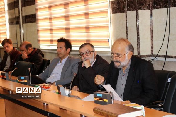 برگزاری جلسه شورای آموزش و پرورش در شهرستان فیروزکوه