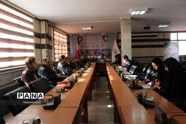 برگزاری جلسه شورای آموزش و پرورش در شهرستان فیروزکوه
