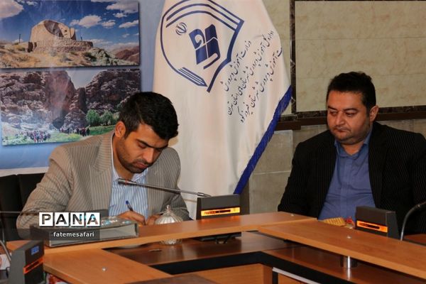برگزاری جلسه شورای آموزش و پرورش در شهرستان فیروزکوه