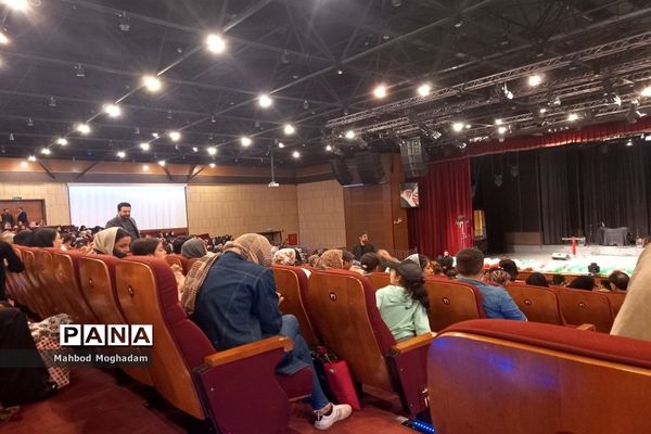 برگزاری گردهمایی جوانان بمناسبت میلاد با سعادت حضرت علی اکبر(ع) و روز جوان