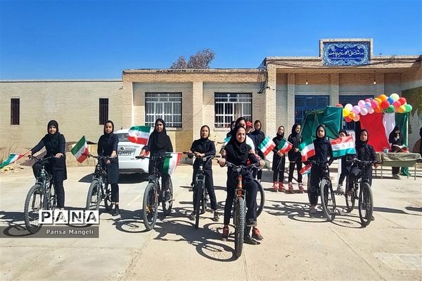 برگزاری المپیاد ورزشی درون مدرسه ای در آموزشگاه توحید شهرستان خاتم