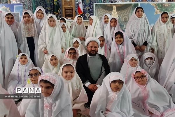 مراسم جشن تکلیف دانش‌آموزان دختر با نیازهای ویژه