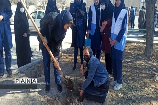 جشن تولد زمین در شهرکرد