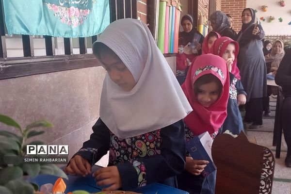 جشن نیکوکاری در دبستان طرح‌نو شهرستان پردیس