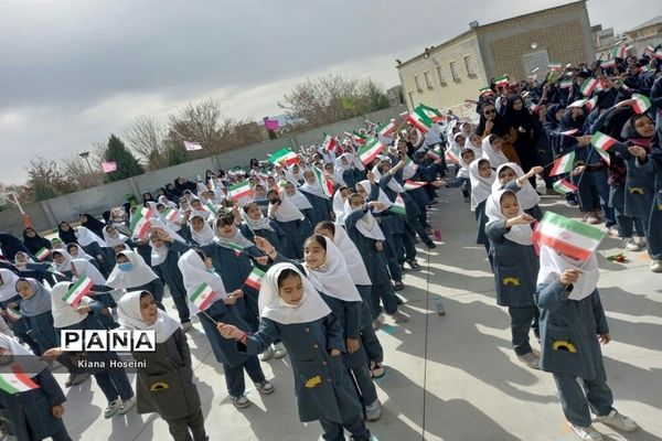 جشن احسان و نیکوکاری در دبستان فرهنگ مرحوم مهندس فرازمند شهرستان کاشمر