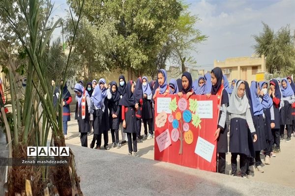 نواختن زنگ درختکاری در مدارس شادگان
