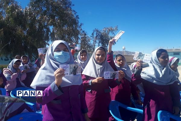 برگزاری جشن نیکوکاری در دبستان عفت ابرکوه