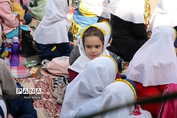 جشن نیمه‌شعبان در ناحیه یک بهارستان