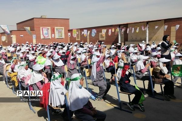 برگزاری جشن نیکوکاری در دبستان بنت‌الهدی فشافویه