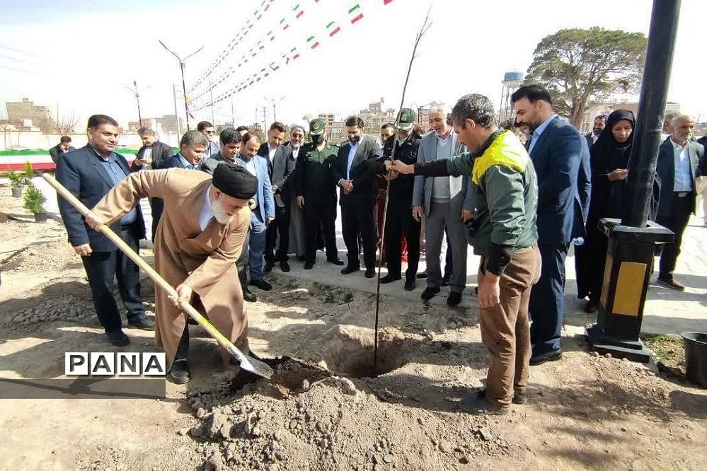 گرامیداشت روز درختکاری در بهارستان 2