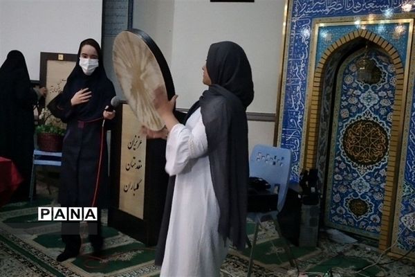 جشن میلاد با سعادت منجی عالم  بشریت در دبیرستان شهید زارع ناحیه 3 کرج