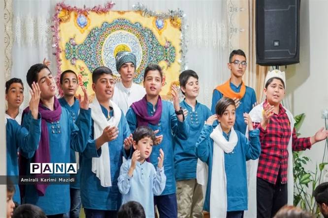 جشن خانگی هیات دانشآموزی انصارالمهدی ناحیه 3 به مناسبت میلاد امام زمان(عج)