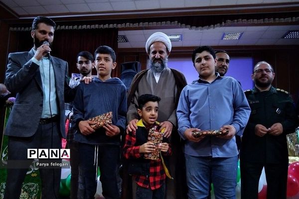 آیین تجلیل از برگزیدگان مسابقه «فرزندان انقلاب» در شهرستان قرچک