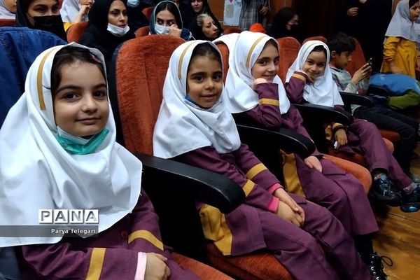 آیین تجلیل از برگزیدگان مسابقه «فرزندان انقلاب» در شهرستان قرچک