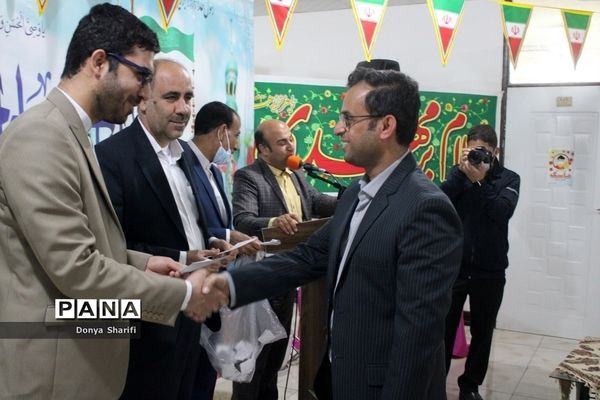 جشن میلاد حضرت مهدی (عج) در اداره‌کل آموزش و پرورش استان بوشهر