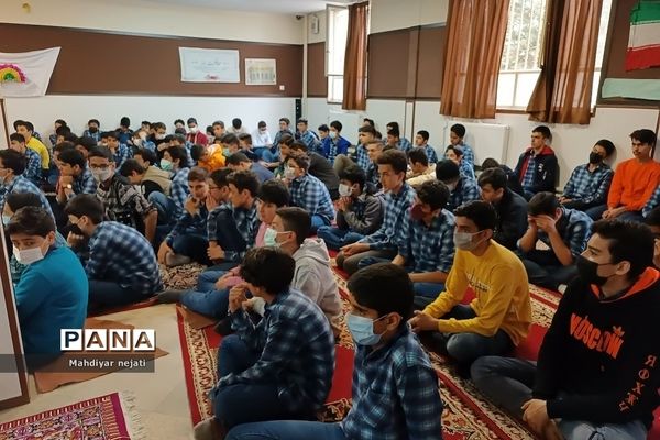 جشن‌نیمه شعبان در دبیرستان شهید بهشتی رودهن