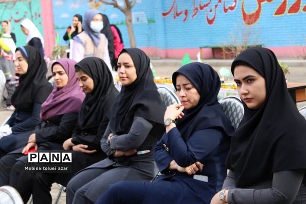 گرامیداشت روز درختکاری در ناحیه یک بهارستان