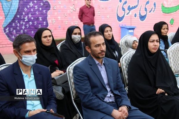 گرامیداشت روز درختکاری در ناحیه یک بهارستان