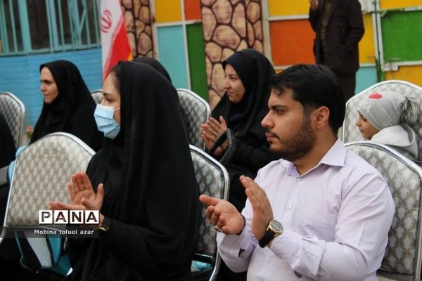 گرامیداشت روز درختکاری در ناحیه یک بهارستان
