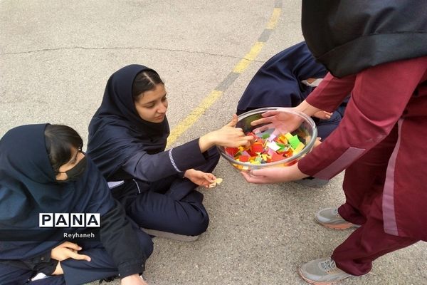 برگزاری جشن نیمه شعبان در دبیرستان عدالت شهر جوادآباد