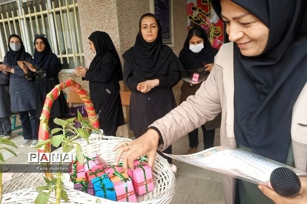 جشن‌نیمه شعبان و عید امید در مدارس رودهن