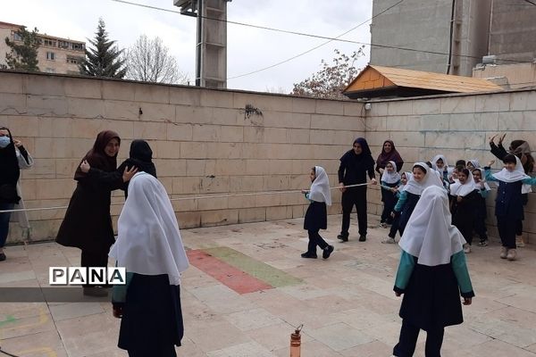 جشن عید امید و جشن نیکوکاری در دبستان  دخترانه سما یک رودهن